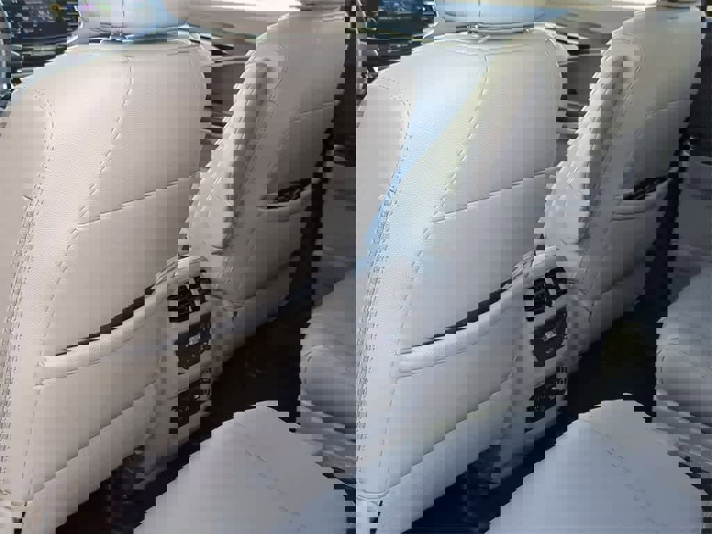 Used 2020 Honda Pilot Touring image 18