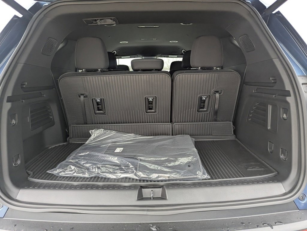 New 2026 Chevrolet Traverse LT w/ LPO, Floor Liner Package image 16