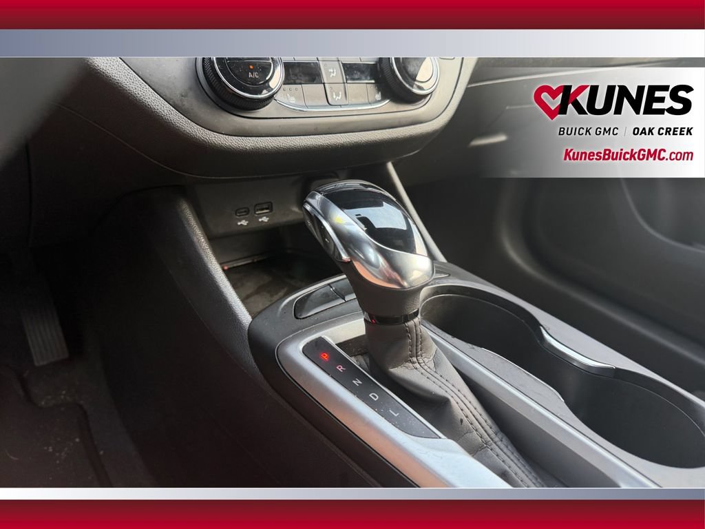 Used 2025 Buick Envista Preferred w/ Convenience I Package FWD image 29