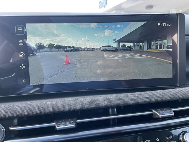 New 2025 Hyundai Tucson Limited image 27