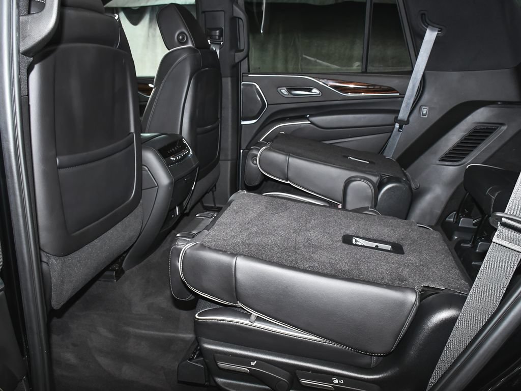 Used 2023 Cadillac Escalade Premium Luxury AWD/4WD image 55