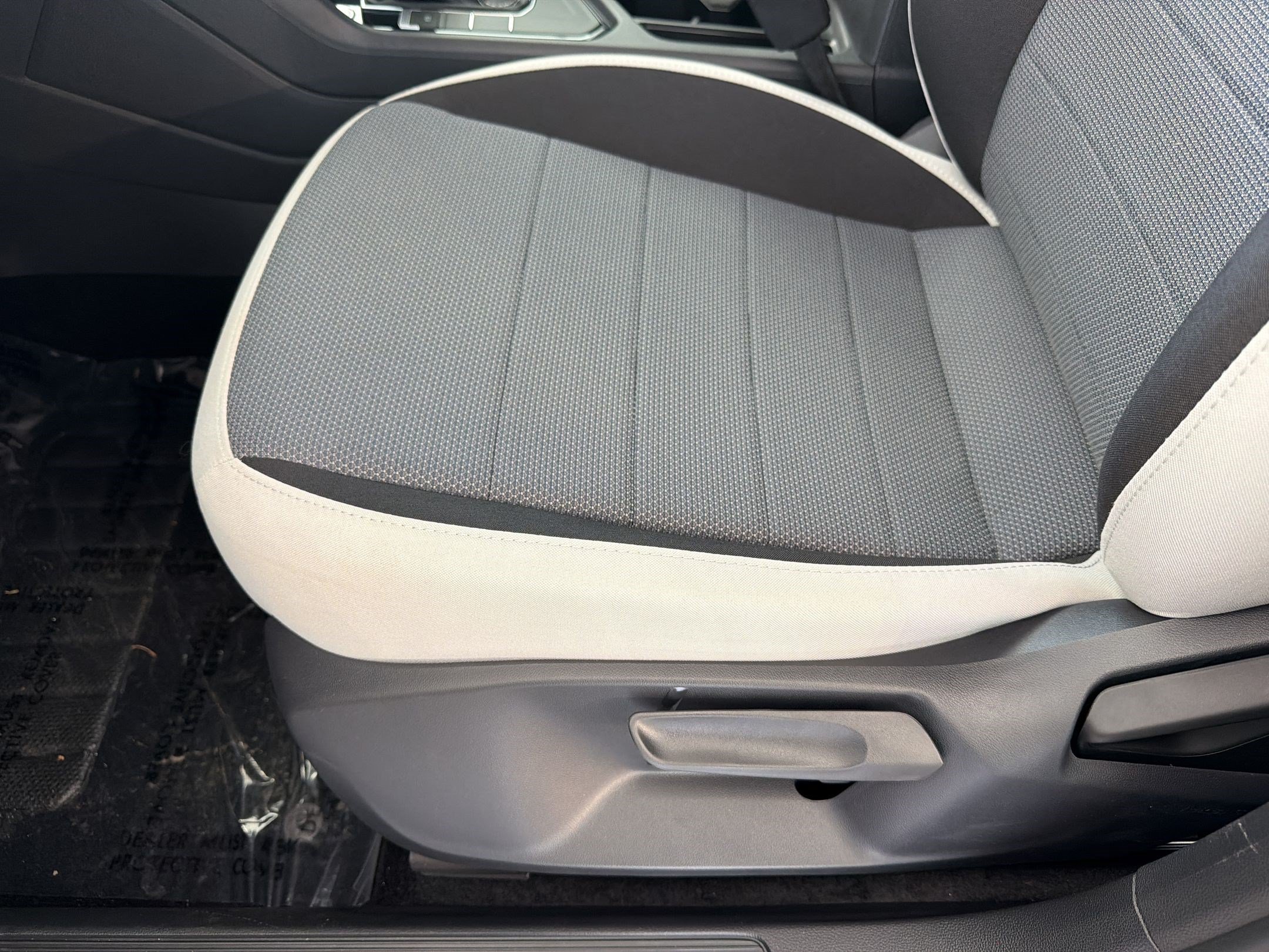 New 2026 Volkswagen Taos S FWD image 14