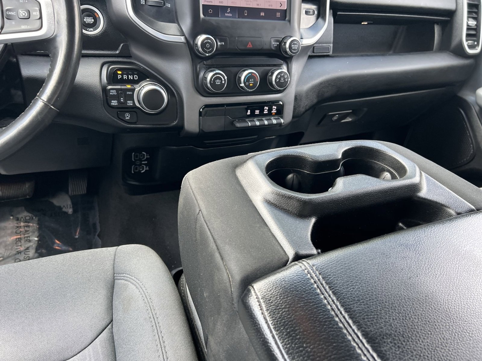 Used 2022 RAM 1500 Big Horn AWD/4WD image 30