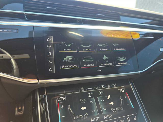 Used 2022 Audi S8 image 29