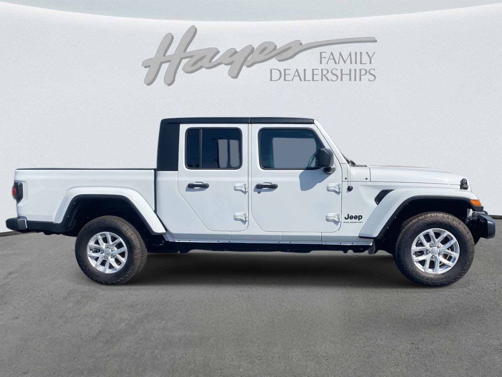 Certified 2023 Jeep Gladiator Sport video 2