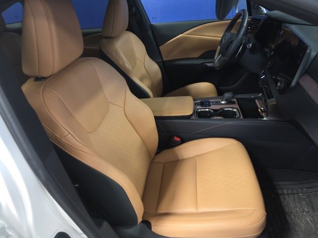 Used 2024 Lexus RX 350 Premium Plus w/ Convenience Package image 8