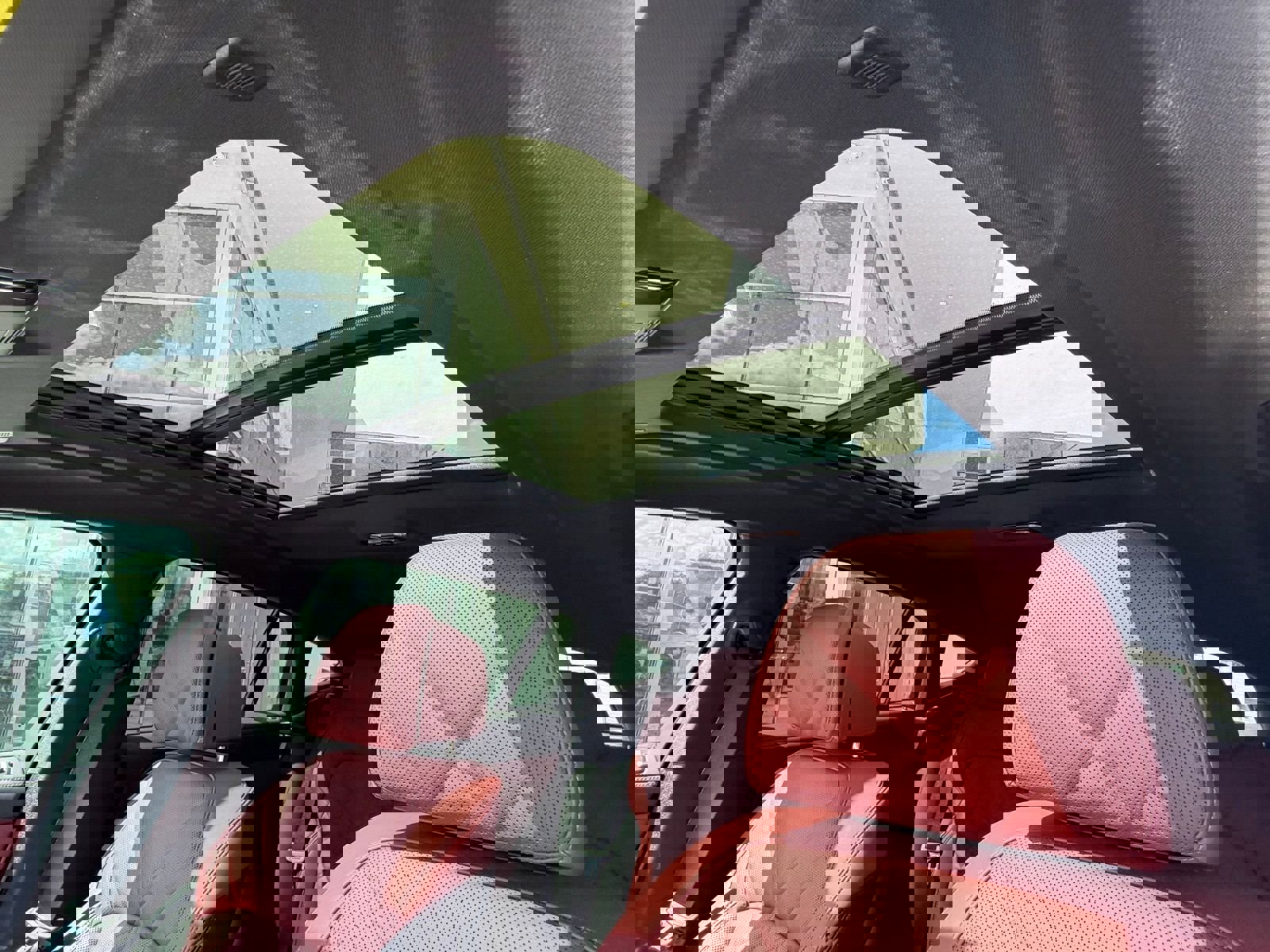 New 2026 BMW X6 xDrive40i w/ Climate Comfort Package AWD/4WD image 25