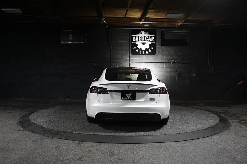 Used 2022 Tesla Model S Plaid image 8