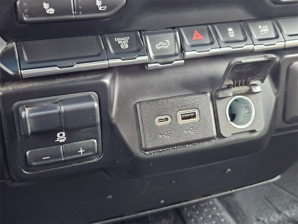 Used 2022 Chevrolet Silverado 3500 LT image 31