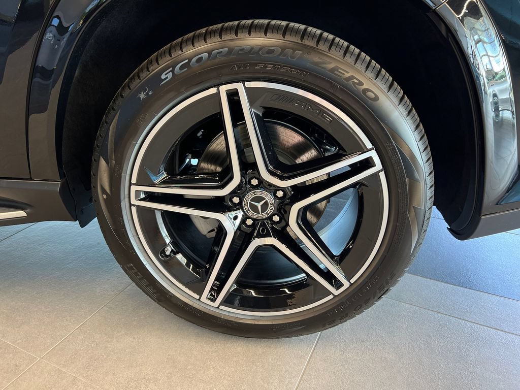 New 2026 Mercedes-Benz GLS 450 4MATIC image 33