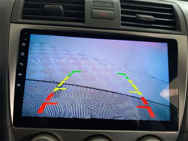 Used 2011 Toyota Camry LE image 39