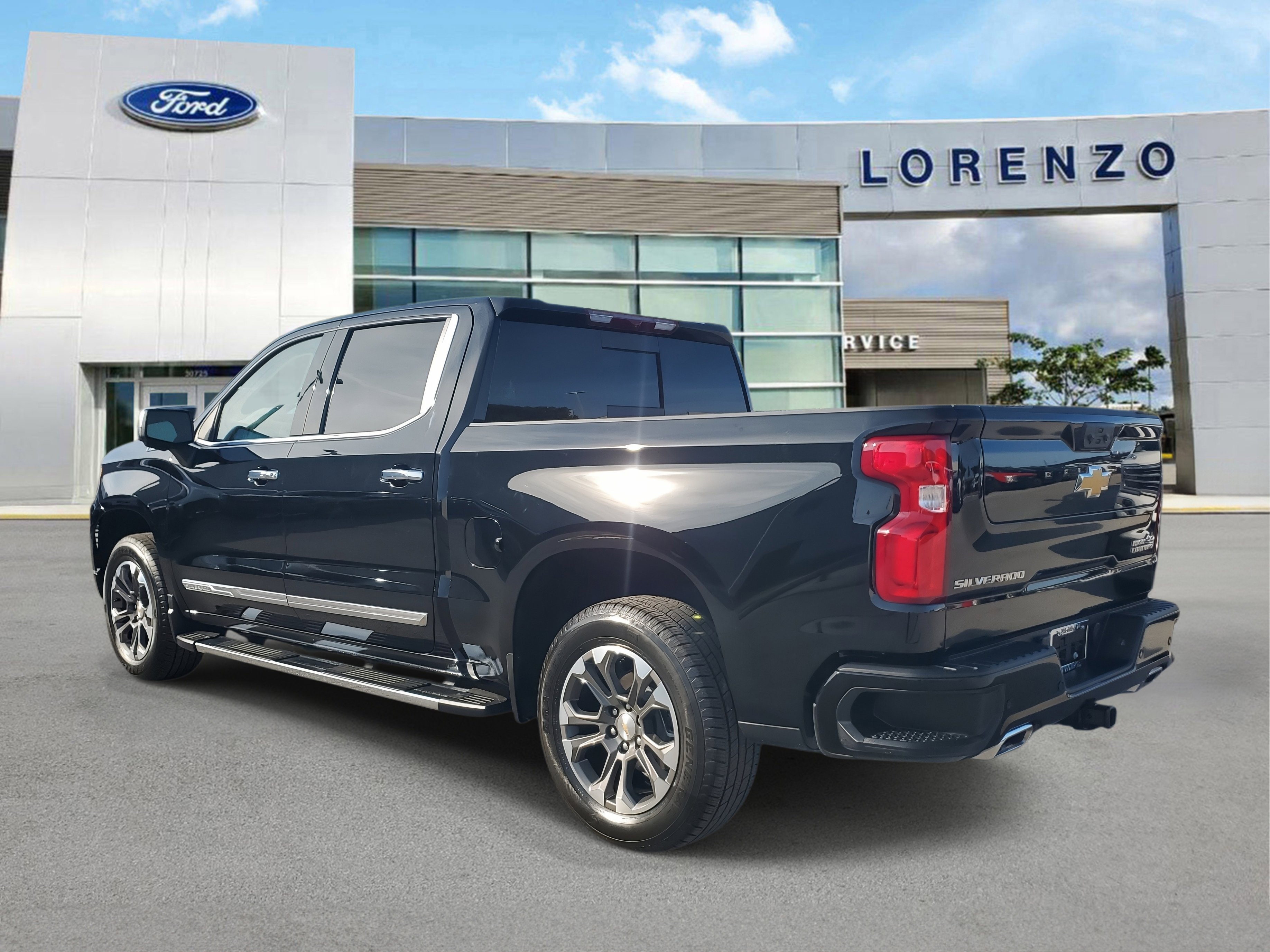 Used 2025 Chevrolet Silverado 1500 High Country image 7