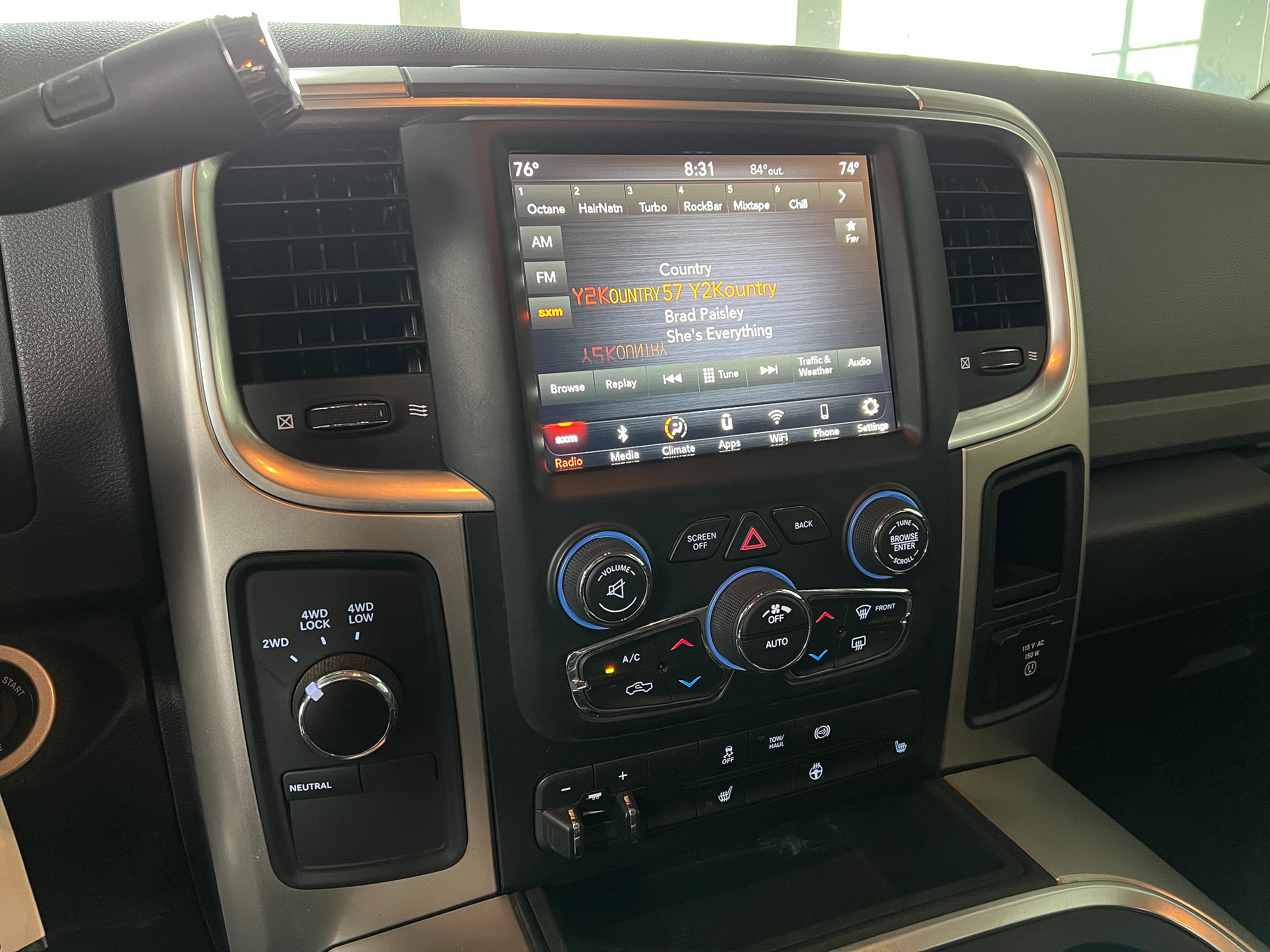 Used 2018 RAM 2500 Big Horn AWD/4WD image 12