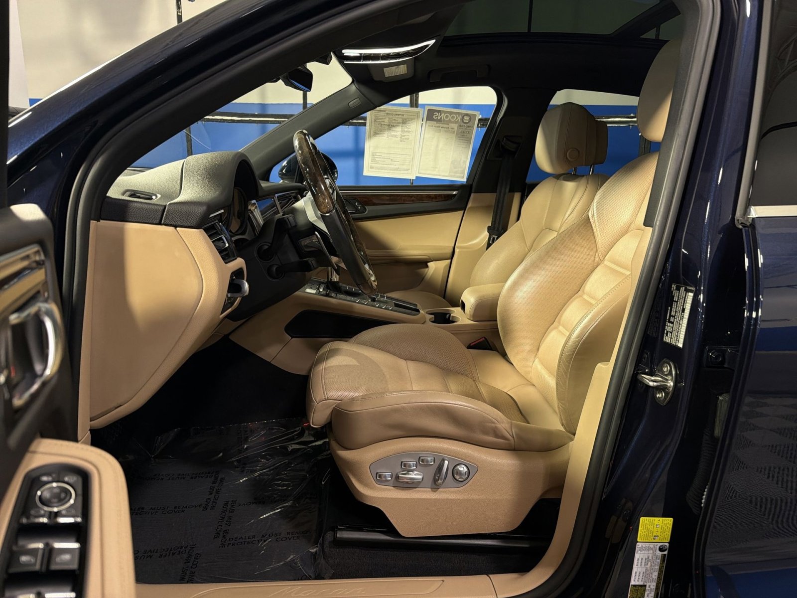 Used 2021 Porsche Macan AWD/4WD image 27