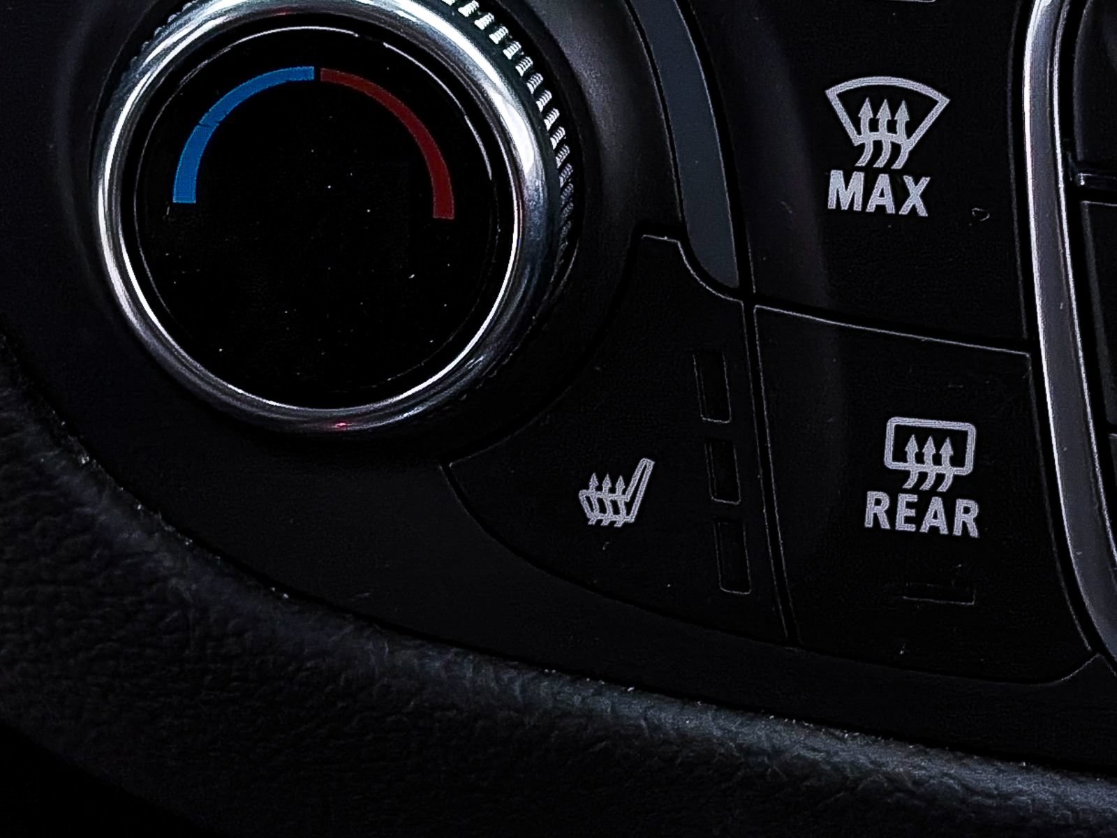 Used 2023 Chevrolet Equinox LT FWD image 22