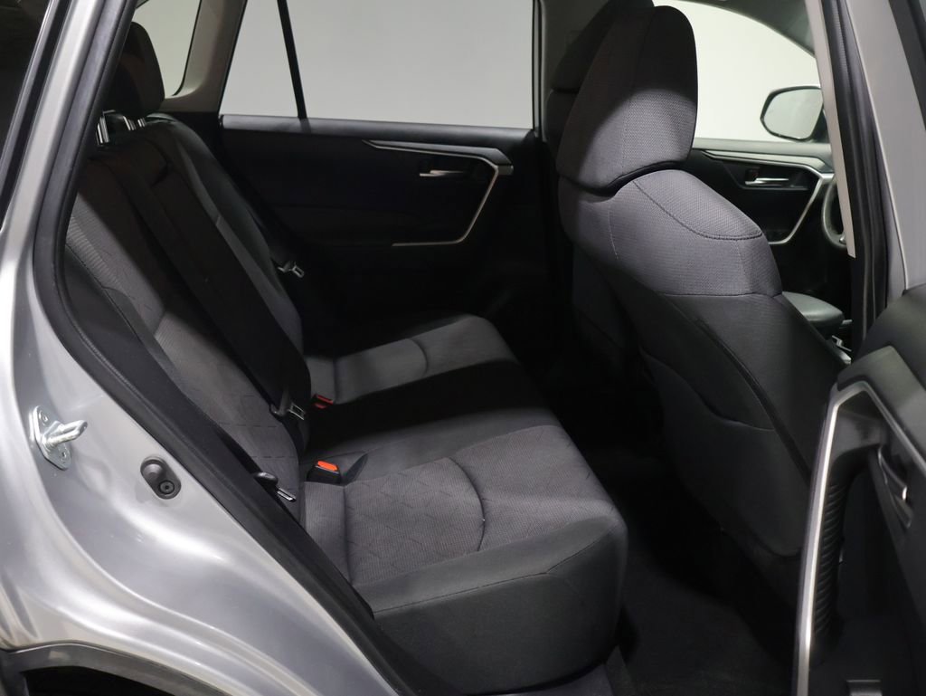 Used 2019 Toyota RAV4 XLE w/ Convenience Package image 21