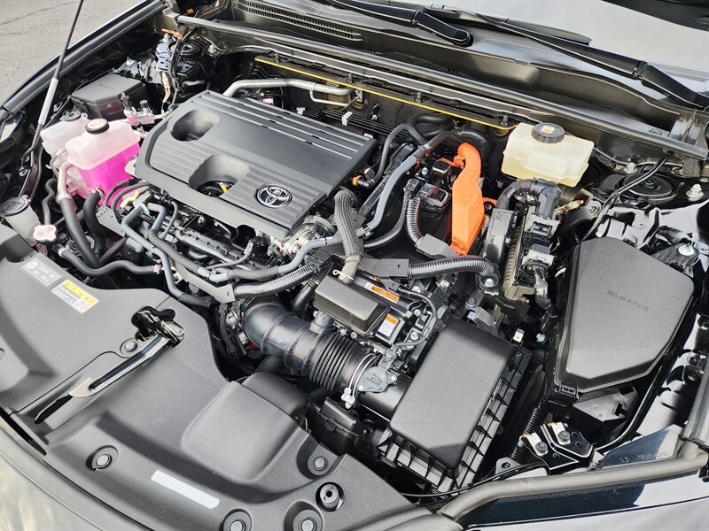 Used 2026 Toyota Crown Signia w/ Advanced Technology Package AWD/4WD image 9