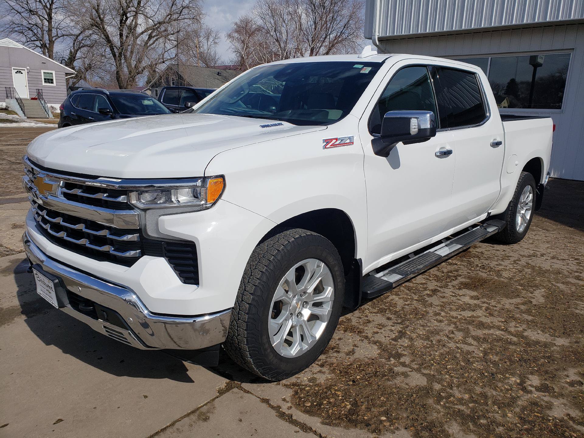 Used 2023 Chevrolet Silverado 1500 LTZ w/ Technology Package AWD/4WD image 1