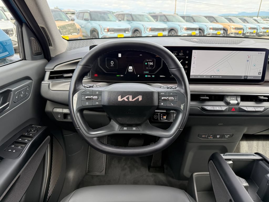 Certified 2024 Kia EV9 Land w/ Towing Package AWD/4WD image 23