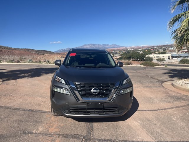 Used 2023 Nissan Rogue SL w/ SL Premium Package FWD image 5