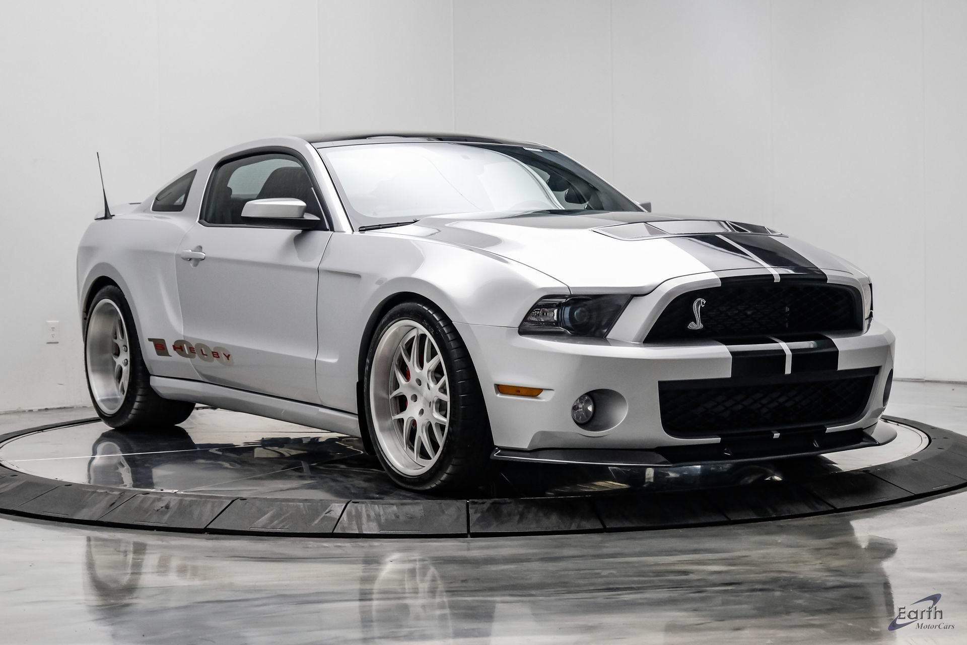 Used 2012 Ford Mustang Shelby GT500 w/ SVT Performance Pkg RWD image 28