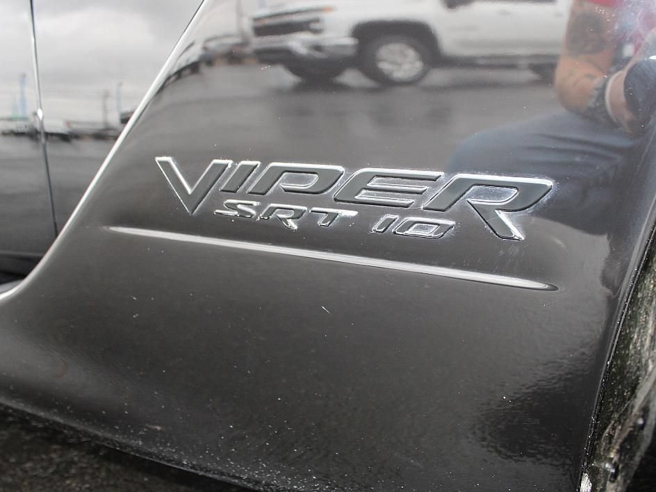 Used 2006 Dodge Viper SRT-10 RWD image 13