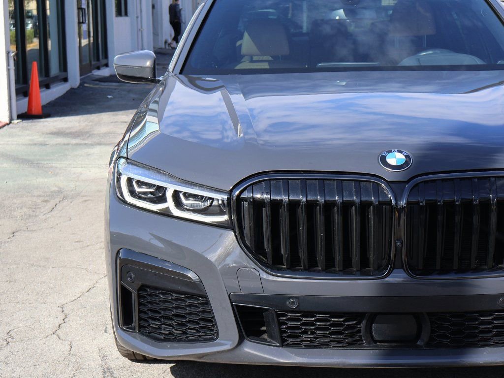 Used 2022 BMW 740i w/ M Sport Package image 16