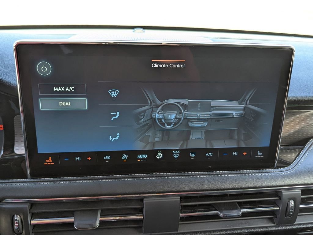 Used 2024 Lincoln Corsair Reserve image 26