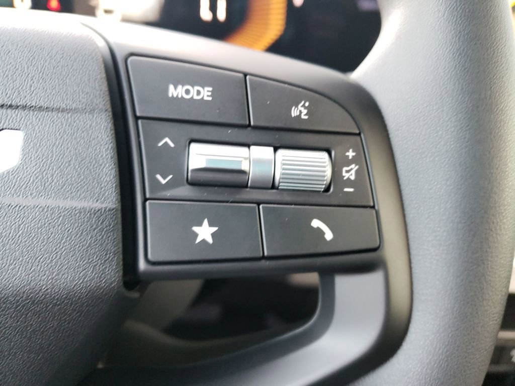 New 2025 Kia K4 LXS image 12