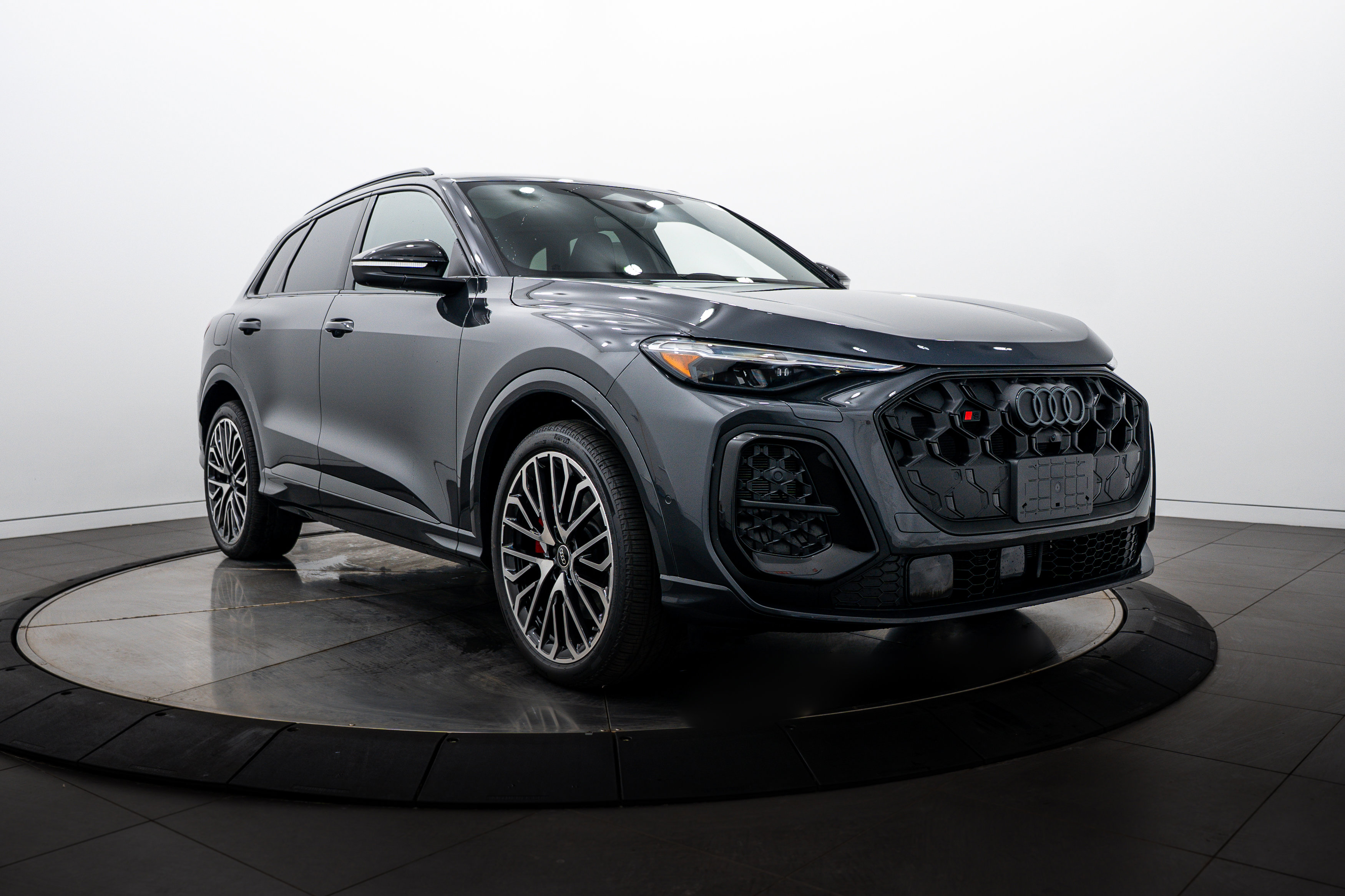 New 2025 Audi SQ5 Premium Plus AWD/4WD video 2