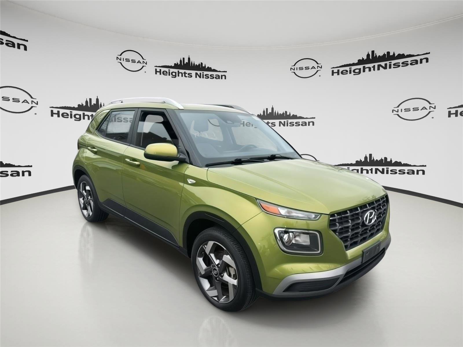 Used 2023 Hyundai Venue SEL w/ Cargo Package image 8