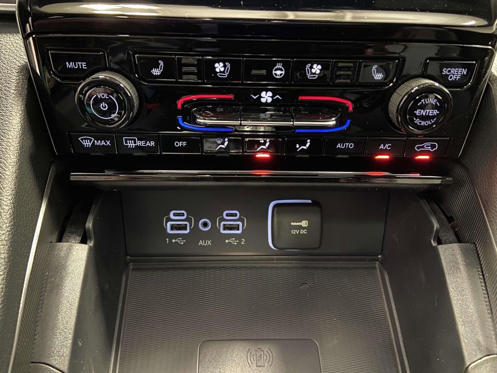 New 2025 Jeep Grand Cherokee L Limited w/ Luxury Tech Group II image 17