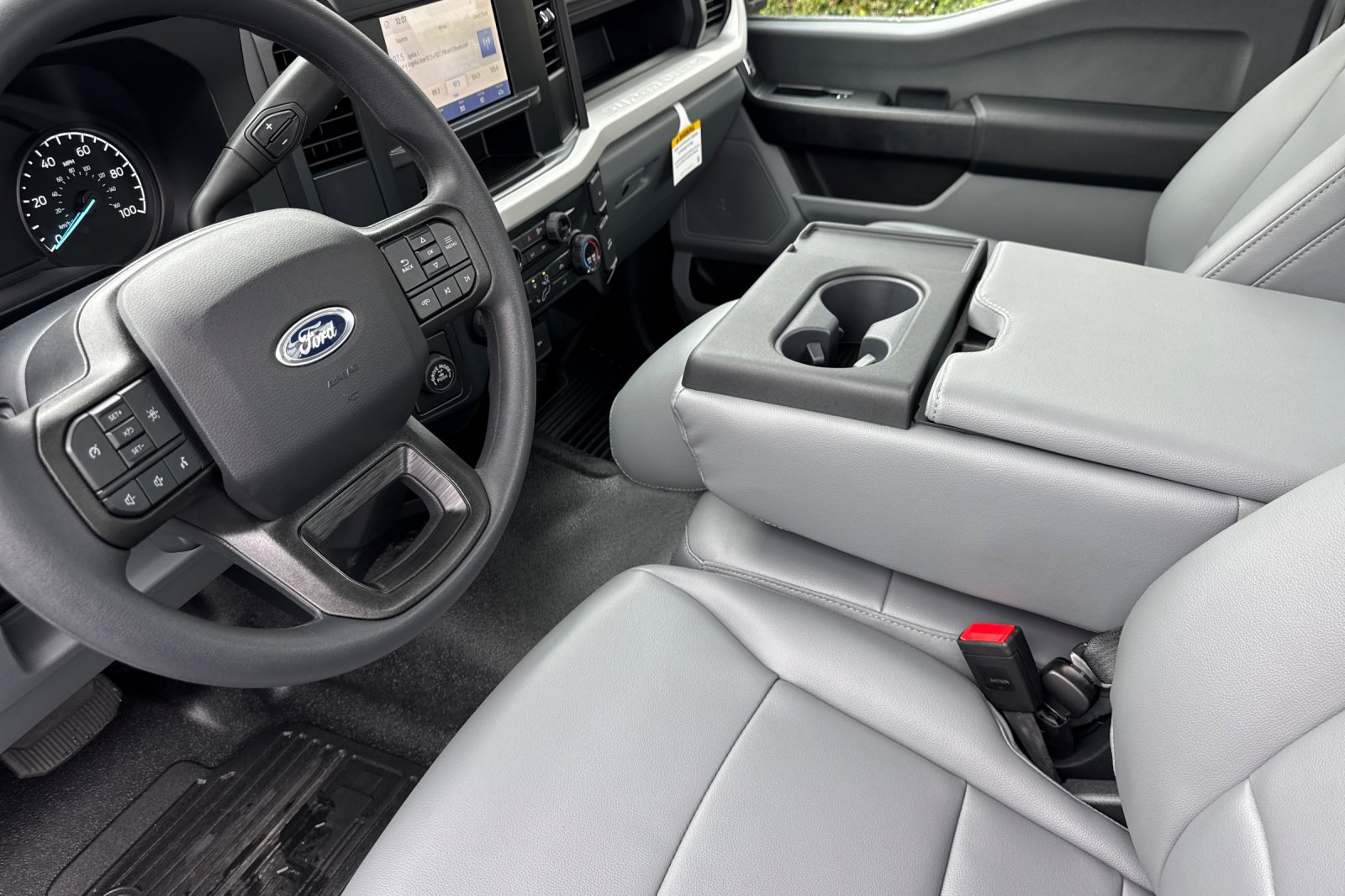 New 2026 Ford F350 XL w/ XL Chrome Package RWD image 10