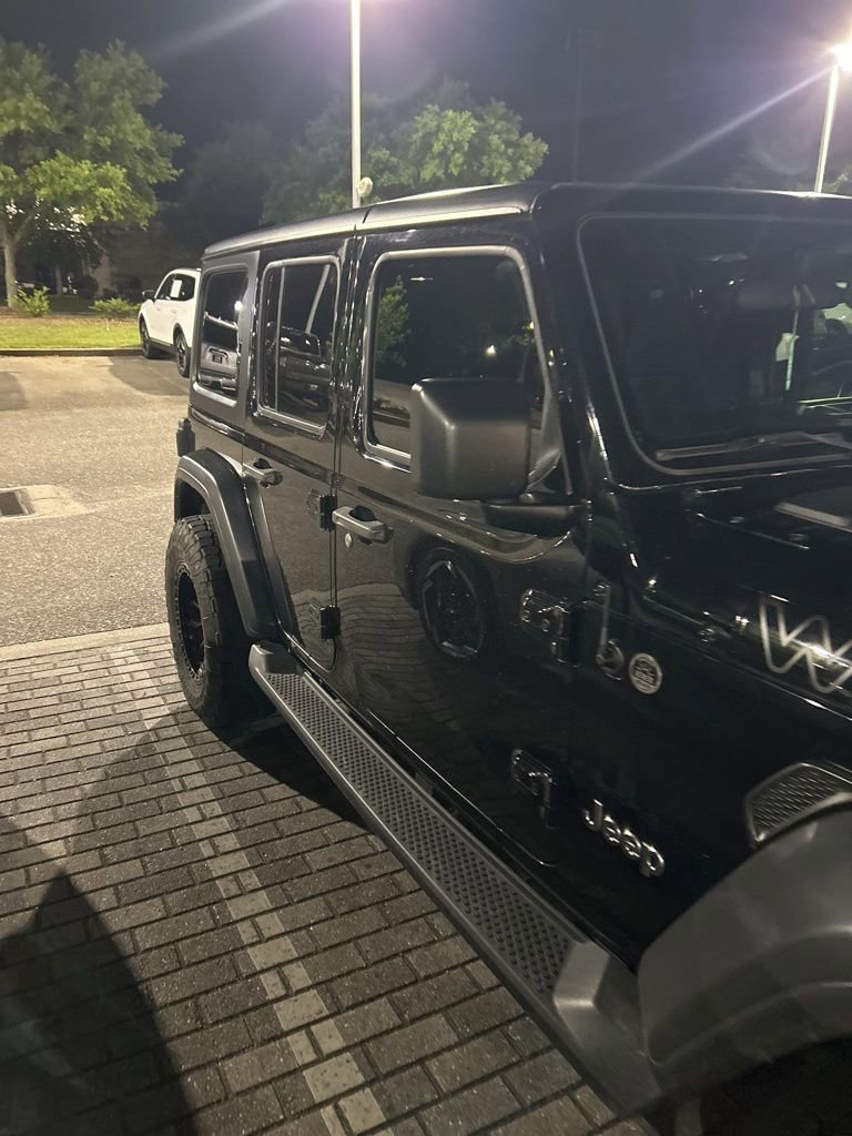 Used 2018 Jeep Wrangler Unlimited Sport S AWD/4WD image 7