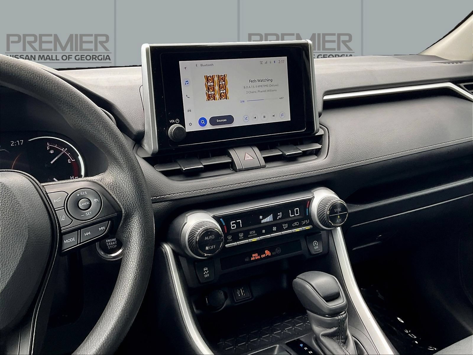 Used 2025 Toyota RAV4 XLE FWD image 11