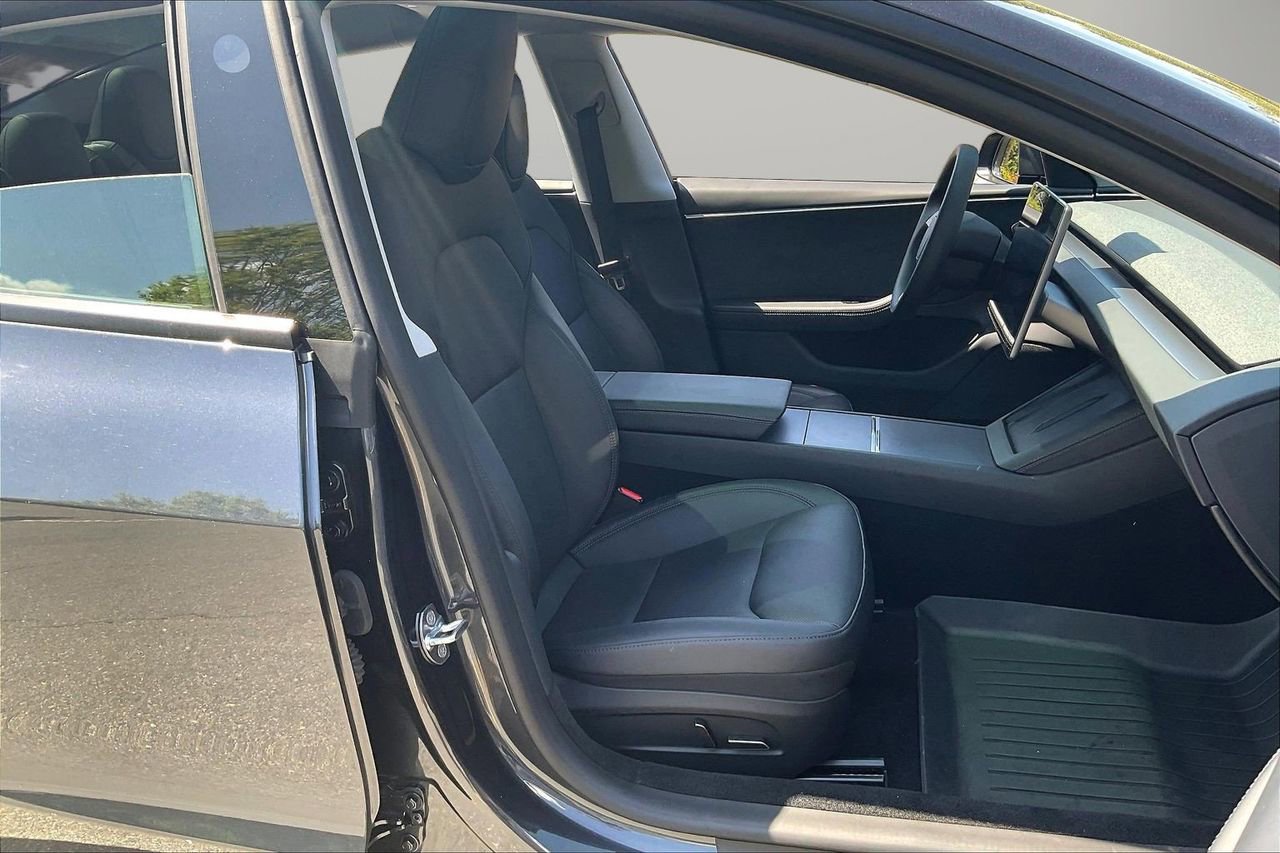 Used 2025 Tesla Model 3 Long Range image 25