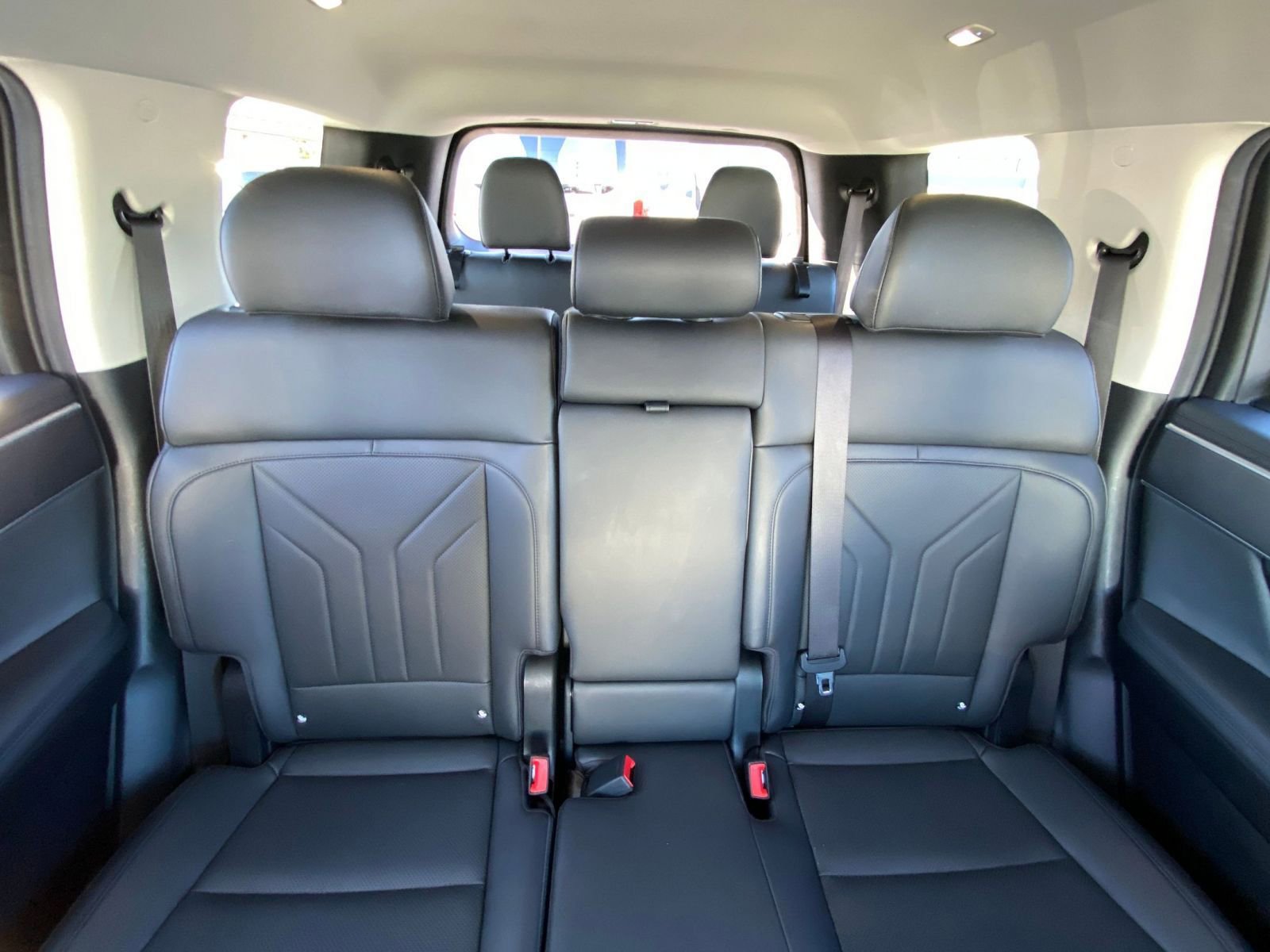 Used 2025 Hyundai Santa Fe SEL image 41