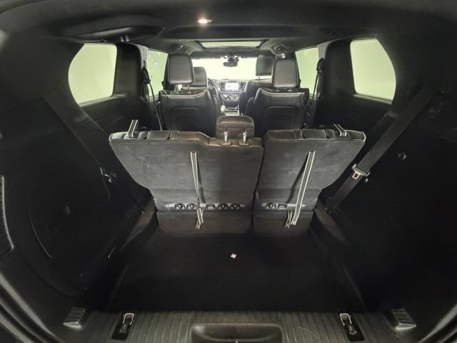 Certified 2024 Chrysler Pacifica Premium FWD image 11