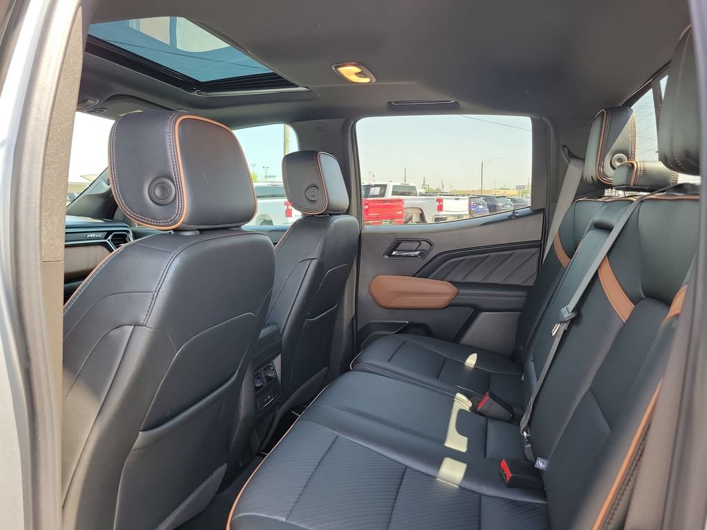 Used 2025 GMC Canyon AT4 w/ Technology Plus Package AWD/4WD image 13