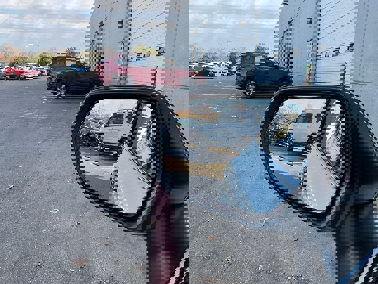 Used 2020 Toyota Camry XSE image 19