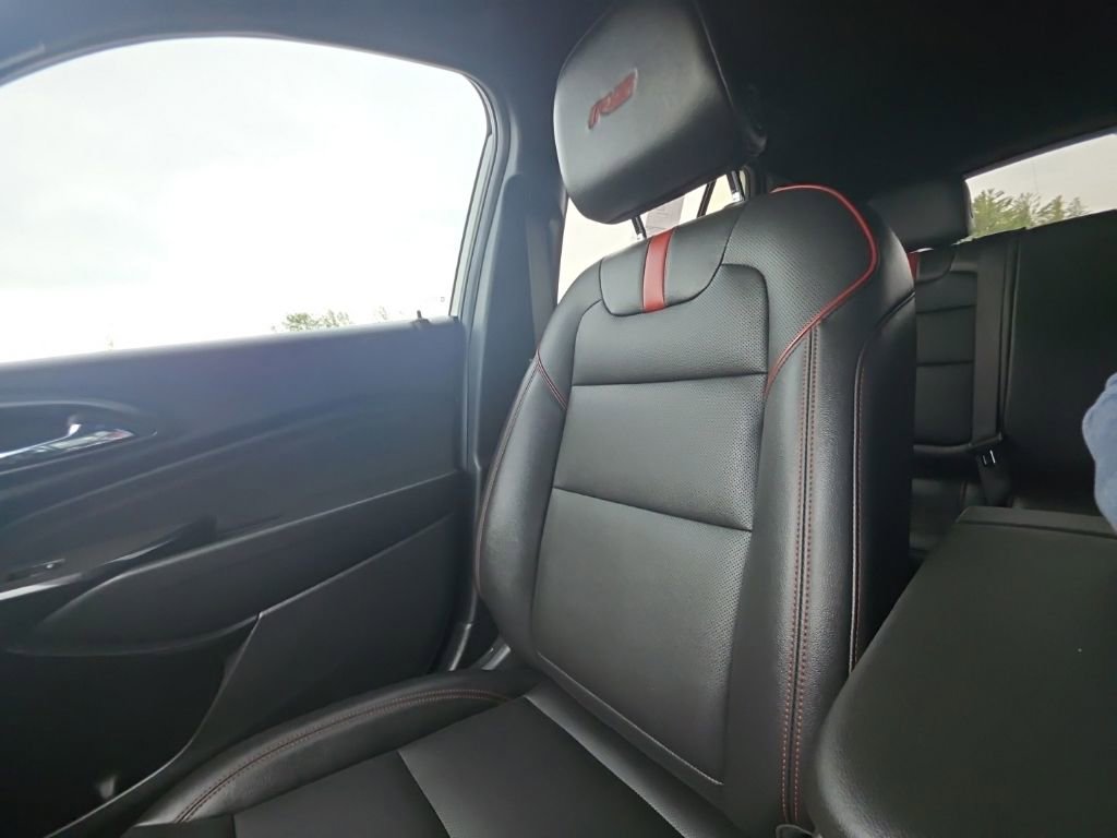 Used 2024 Chevrolet Trax RS FWD image 25