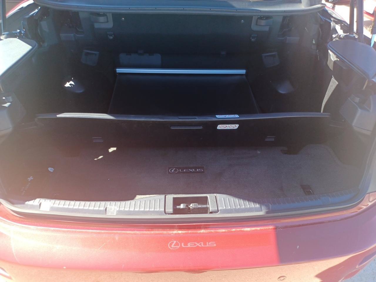 Used 2013 Lexus IS 250C w/ Luxury Pkg RWD image 16