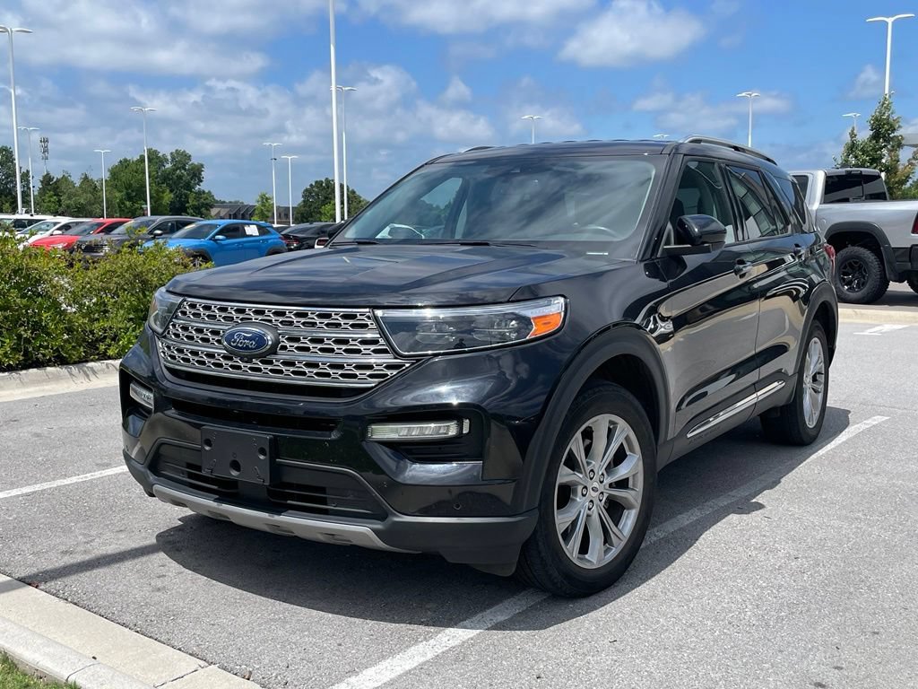 Used 2024 Ford Explorer Limited AWD/4WD image 3