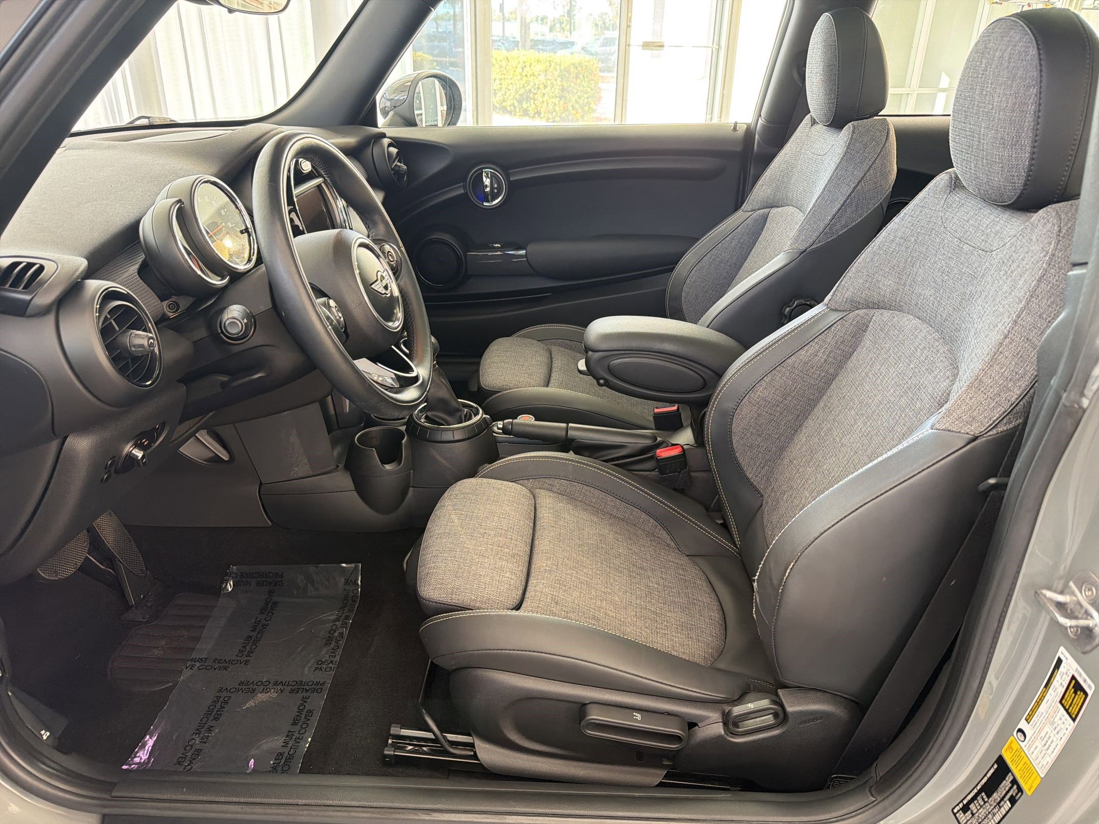 Used 2016 MINI Cooper 2-Door Hardtop FWD image 5