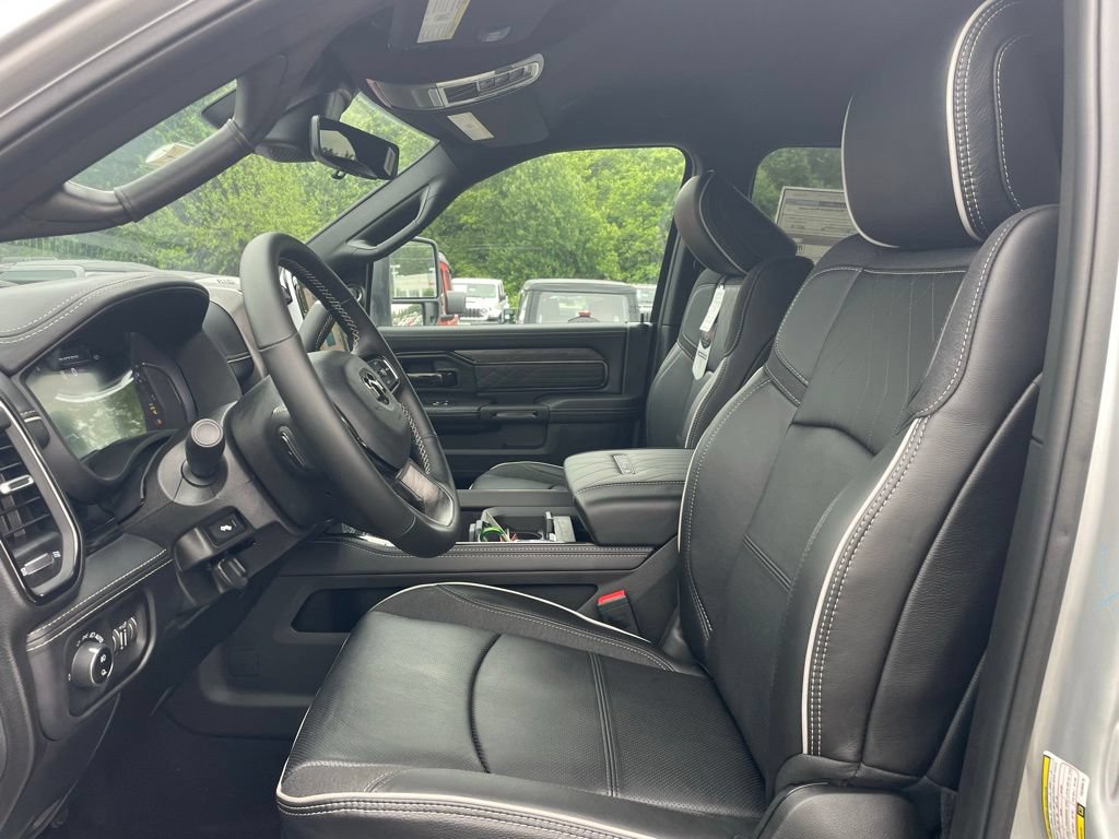New 2026 RAM 2500 Limited AWD/4WD image 2