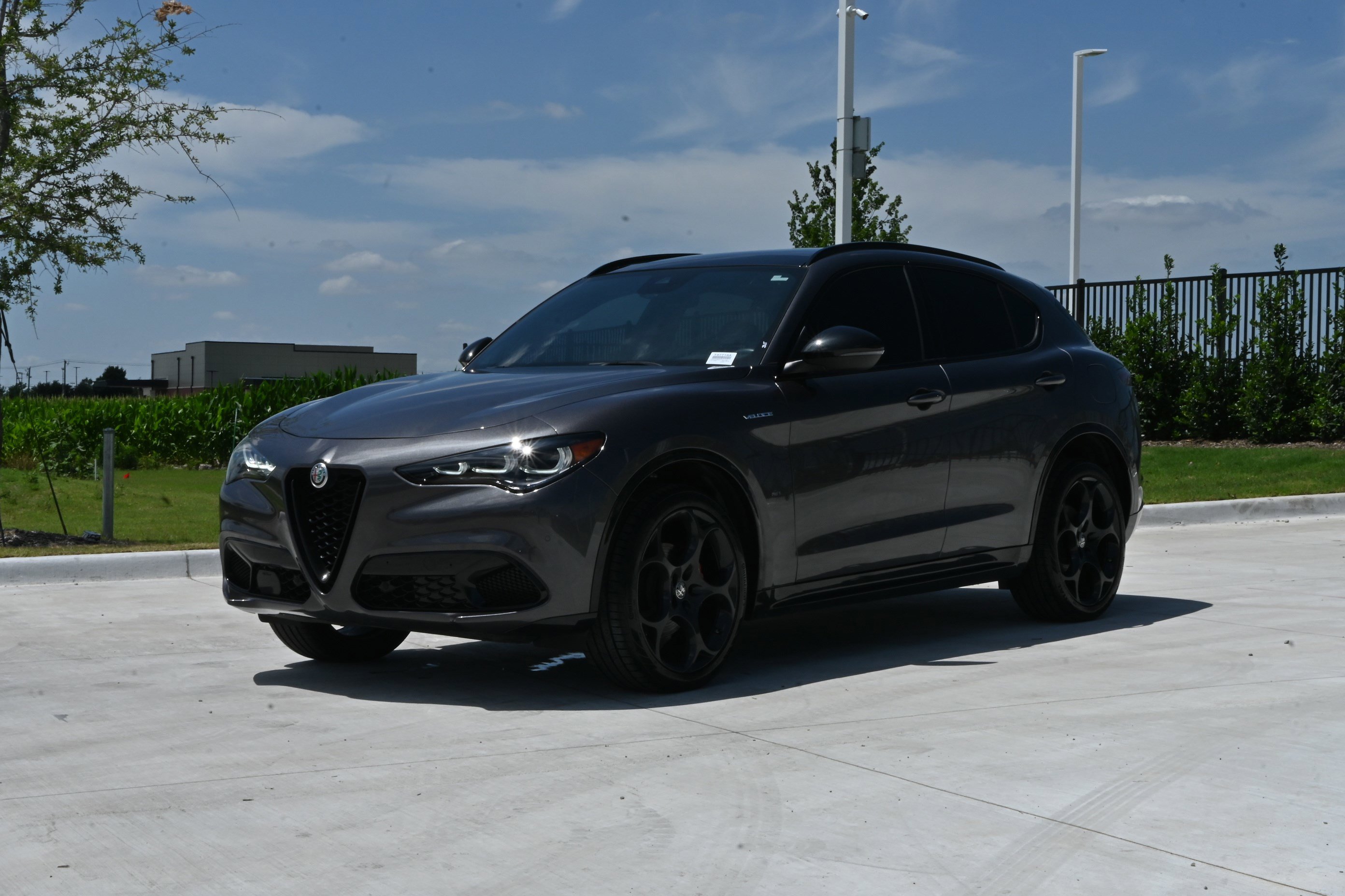 Used 2024 Alfa Romeo Stelvio Veloce AWD/4WD image 5