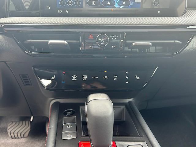 New 2025 Nissan Kicks SR w/ SR Premium Package image 17
