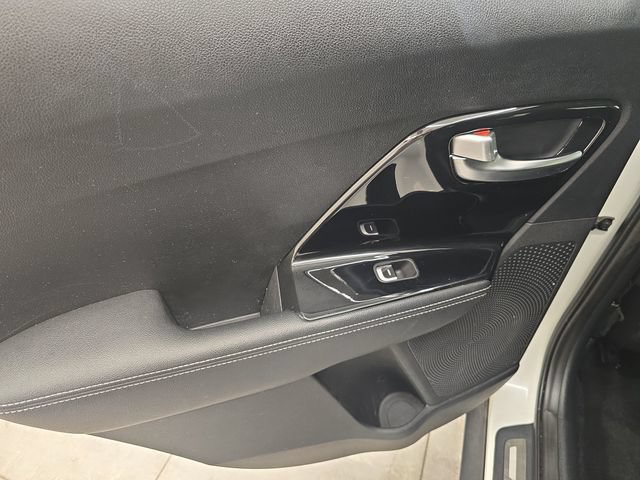 Used 2020 Kia Niro EX Premium FWD image 16