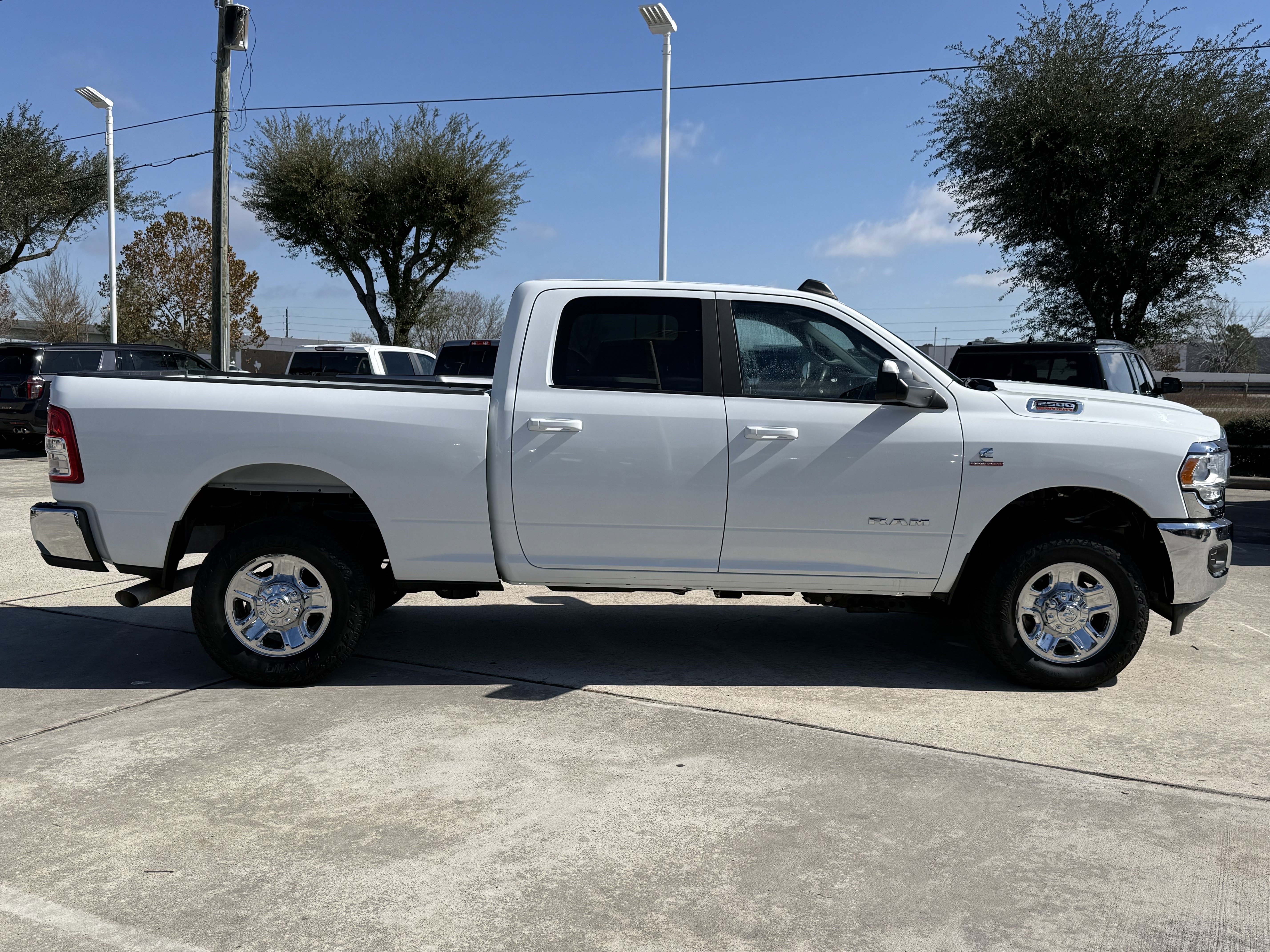 Used 2022 RAM 2500 Big Horn w/ Cold Weather Group image 3