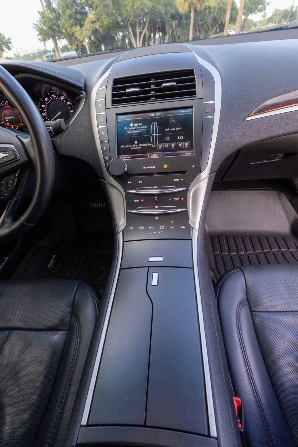 Used 2016 Lincoln MKZ w/ Equipment Group 300A Reserve FWD image 19